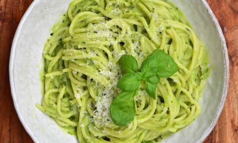 طرز تهیه پاستا با سس آووکادو